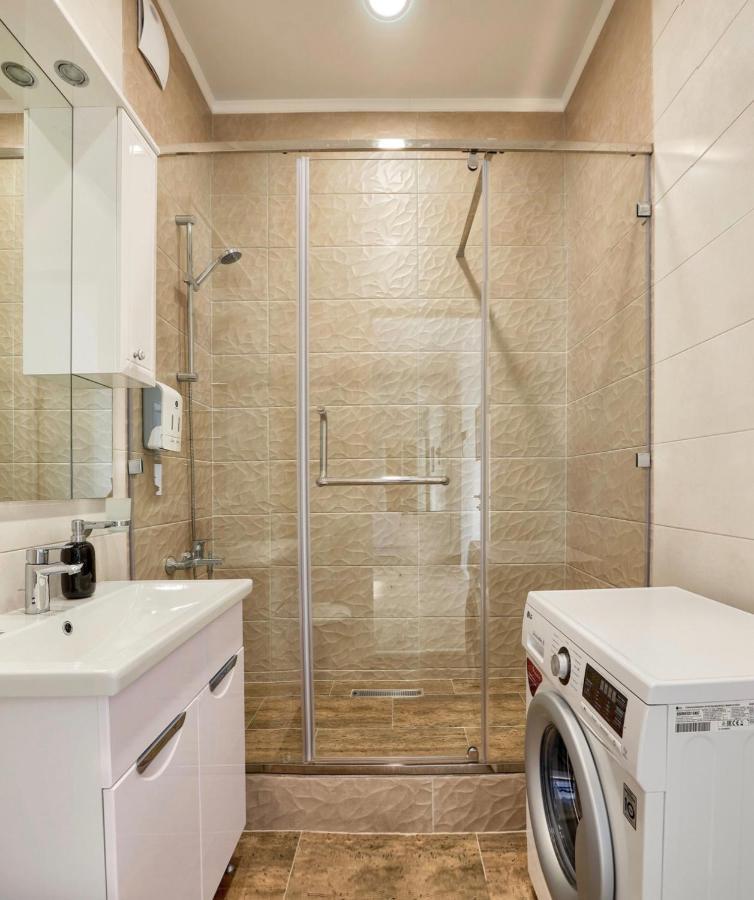 Raisson Aparthotel D86 Хан Шатыр Астана Екстериор снимка